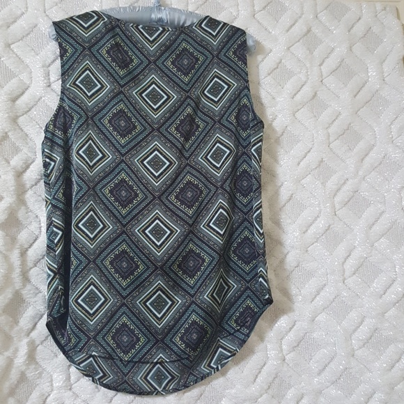 blouse - Picture 5 of 5